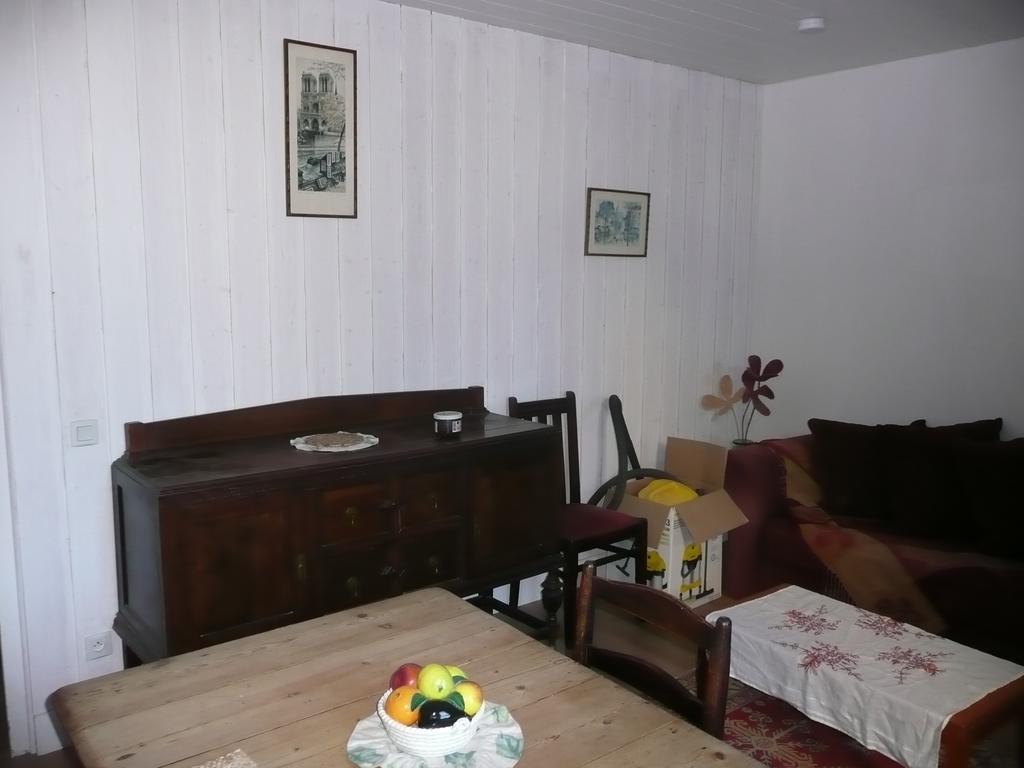 Maison De Vin Apartment Castillon-la-Bataille Luaran gambar