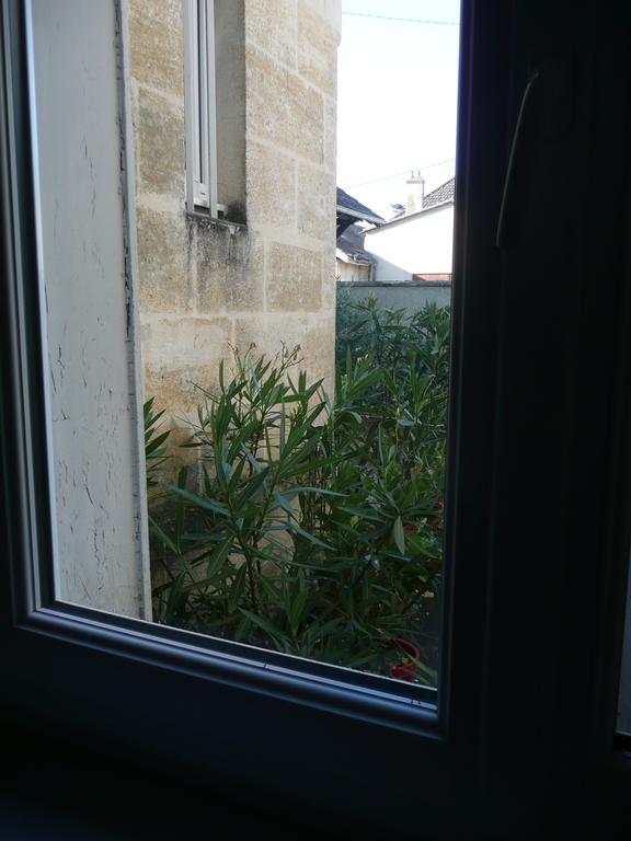 Maison De Vin Apartment Castillon-la-Bataille Luaran gambar